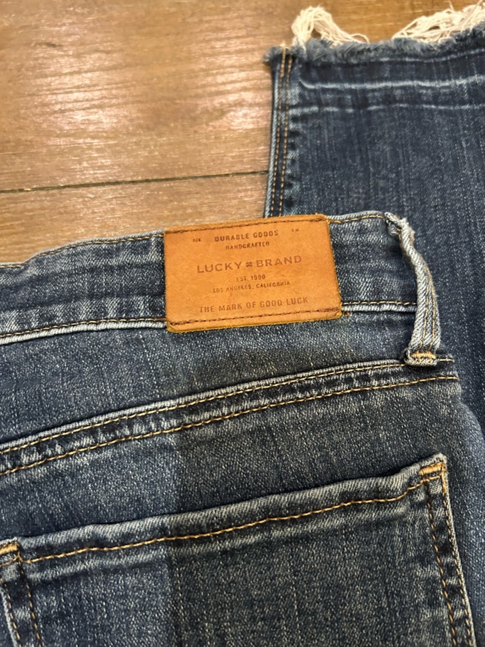 Lucky Brand Raw Hem Skinny Jeans Dark Wash Stretch Denim Size 6/28 - Picture 6 of 6